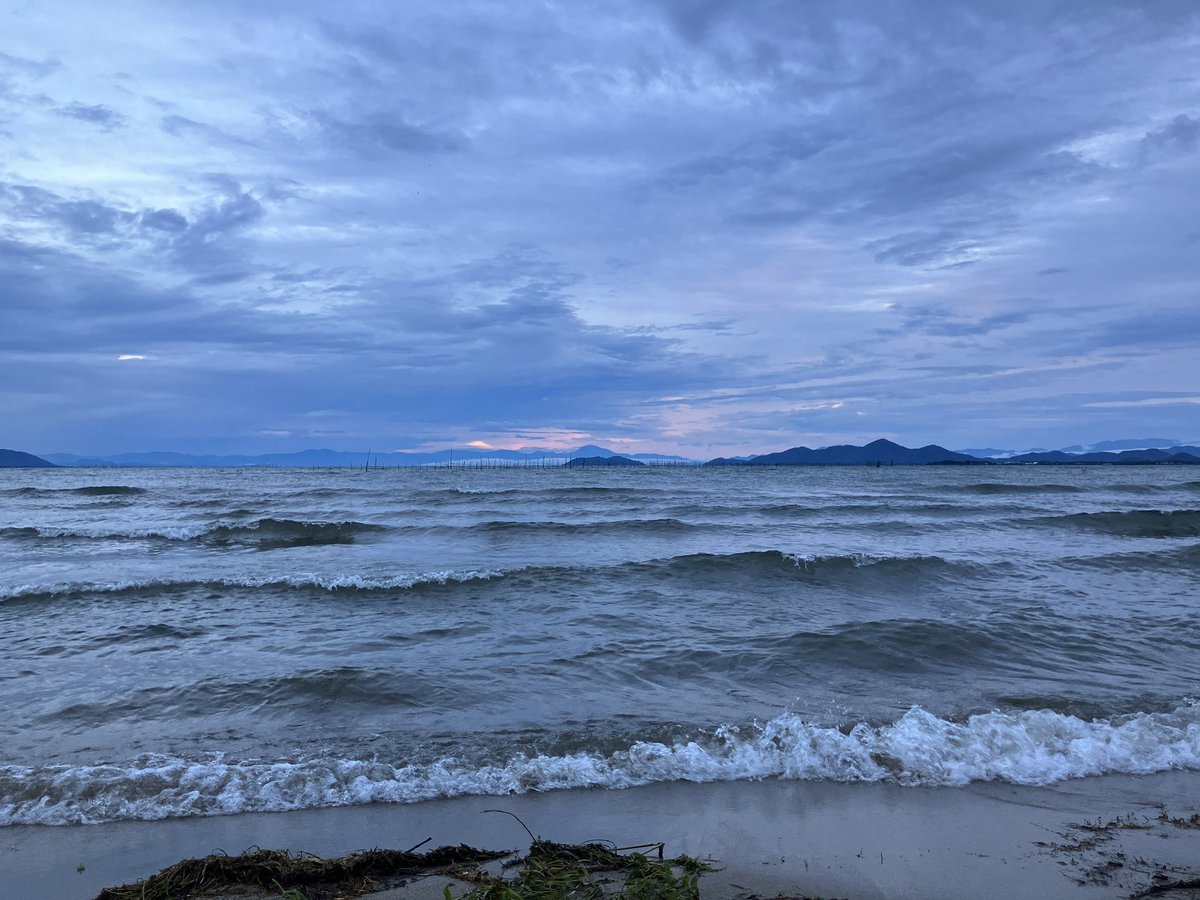 BassKawaraban's tweet photo. 琵琶湖の天気まとめ（9月20日18時）SW2日目は曇天爆風!! 明日は台風接近で北寄りの強風注意

https://t.co/G0HLcGsQ1r https://t.co/pfnkkFNhaK