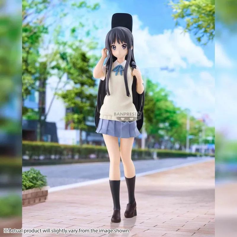 DeriveFigurine's tweet photo. Mio Akiyama passe en SQ Figure, uniforme estival de Sakuragaoka et étui de basse dans le dos, prête à rejoindre Ho-kago Tea Time dans K-ON!! 🎸

La figurine Banpresto de 25 cm est disponible en précommande.

➡️ https://t.co/8lB4UxgUrN https://t.co/7MckUVUYYZ