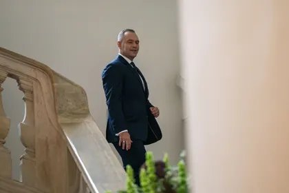 Barbaria___'s tweet photo. Odpłatna audiencja u jaśnie naćpana? Można go sobie wypożyczyć, jak Zenka Martyniuka na wesele. 
KTO I W ZAMIAN ZA CO PRÓBOWAŁ SPRZEDAWAĆ DOSTĘP DO NAWROCKIEGO ?
CO TU SIĘ KURWA  DZIEJE?  PRZECIEŻ TO TRUMPIZM NA PEŁNEJ KURWIE! https://t.co/zBltfgOR1l