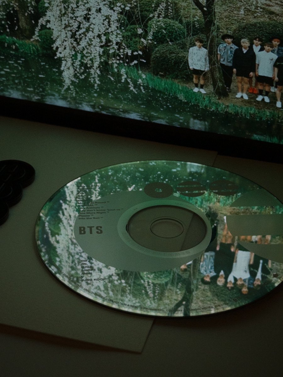kooksneighbor's tweet photo. I tried! #HYYH https://t.co/UJ1IeNDLPH