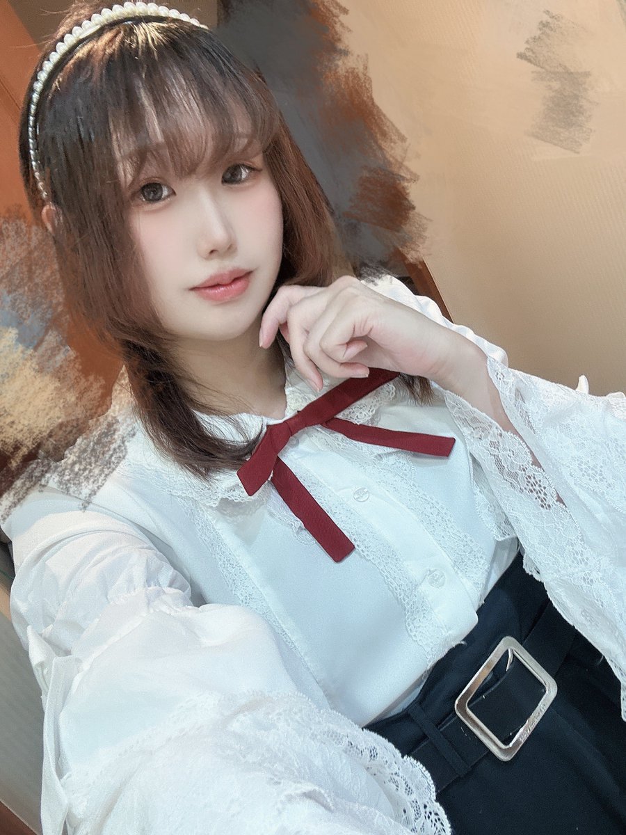 iroha_cos0's tweet photo. ふりふりシャツ着てコーヒーしばいて来た〜！汚さずに済んだ😮‍💨 https://t.co/y6ptPAo5au