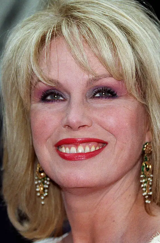 Robbie_Reasons's tweet photo. Joanna Lumley was born on 1 May 1946 in Srinagar, Jammu and Kashmir, in British India. Lumley's mother, Thyra Beatrice Rose (née Weir), was English as was her father, Major James Rutherford Lumley.

According to Rishi Sunak she is Indian. https://t.co/i98KoTk7pY