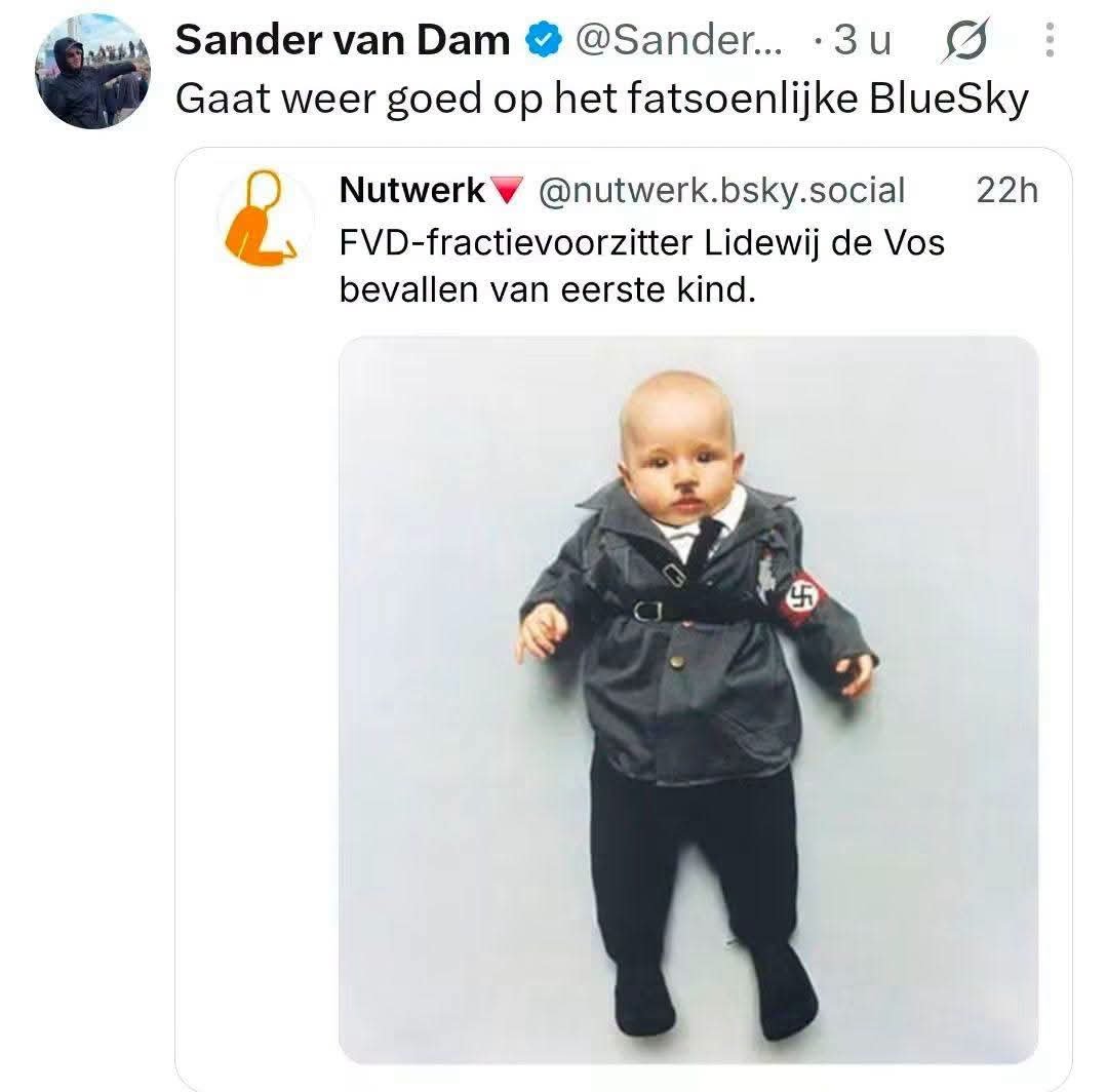 peter37164152's tweet photo. @RonaldKuilder Wel bij deze rare mensen https://t.co/CUiZr2Z252