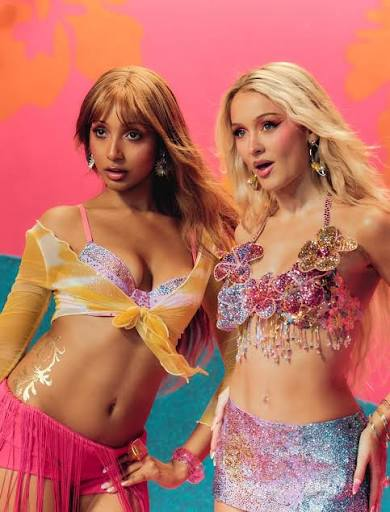 notasterisk's tweet photo. why is every single pop star so obsessed with the usa. like what is with the excessive validation to america?
stateside and aint in la were both performed by non-american artists. you ever seen an american singer mention a foreign country in their songs? https://t.co/ga0Euzo9IL