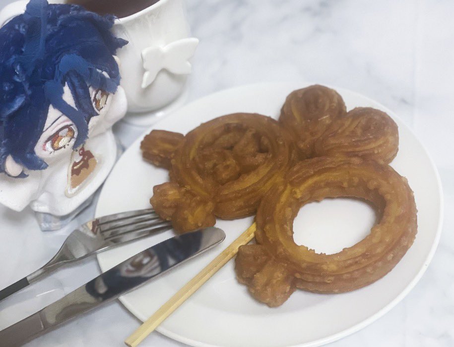 cccts_bi's tweet photo. あ、トースターをチュロスをカリカリにしてから食べた✌🏻 https://t.co/ps7C7jPR86