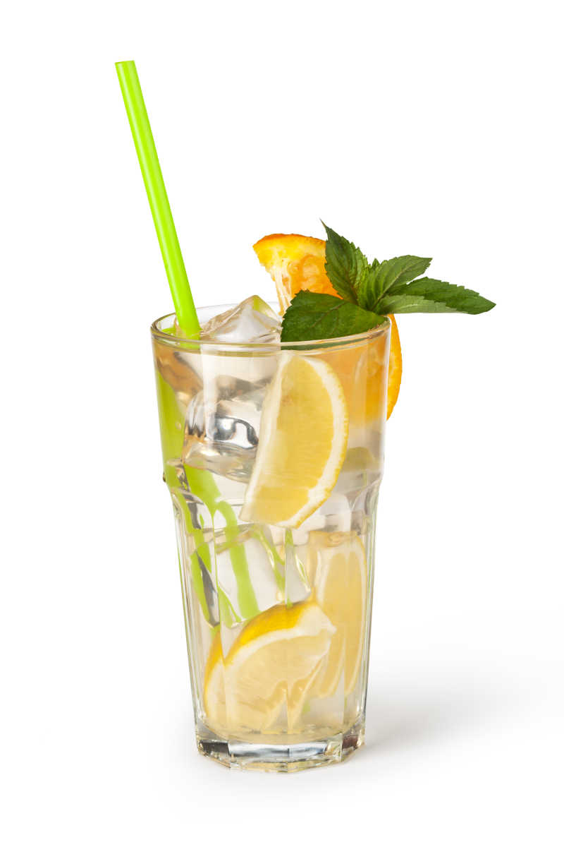 silkj612892's tweet photo. [Craving a quick refresh Whip up iced lemon mint tea: steep 2 black tea bags, add fresh lemon juice u0026 chopped mint, chill, serve over ice. 10 mins max!] https://t.co/fYmWeNezBi