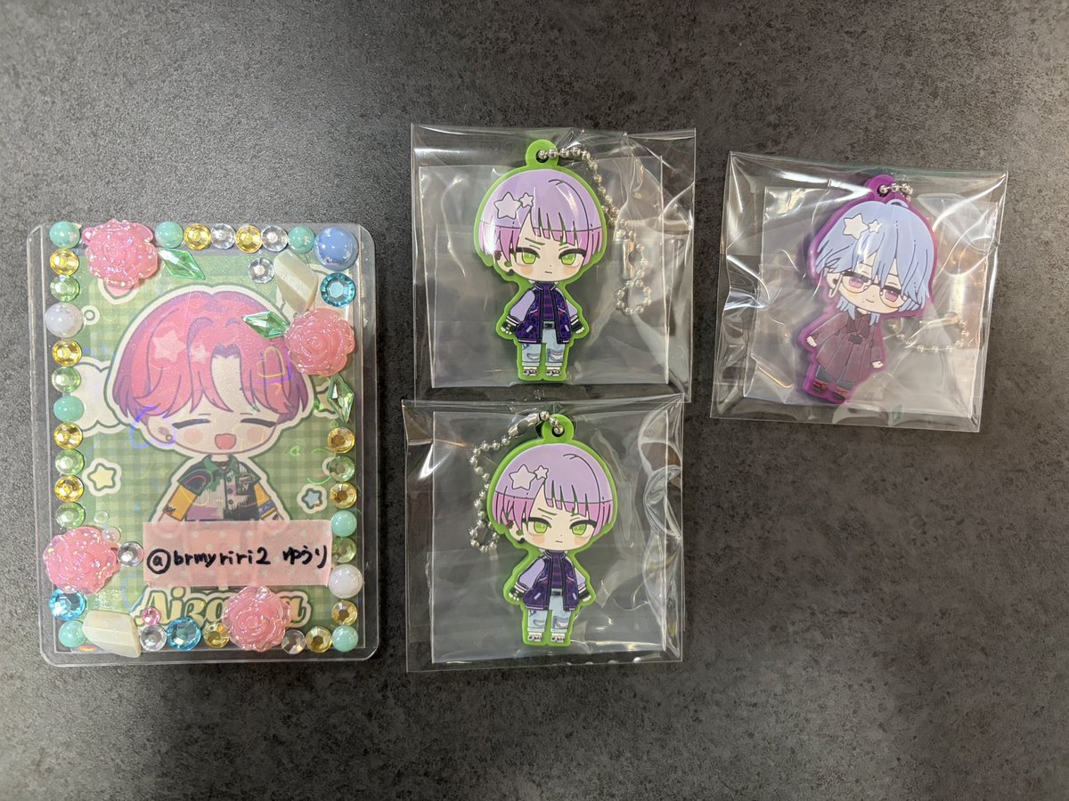 brmyriri2's tweet photo. ブレマイ ブレイクマイケース ラバーキーホルダー 交換 譲渡

【譲】在間 麻波2

【求】神家1決まり次第譲渡

🌸郵送又は10/4(日)渋谷にて手渡し◎
🌸初回ツイフィ必読
🌸FF様優先
検索からもお待ちしております🙇‍♀️ https://t.co/8P3PdPhZ2z
