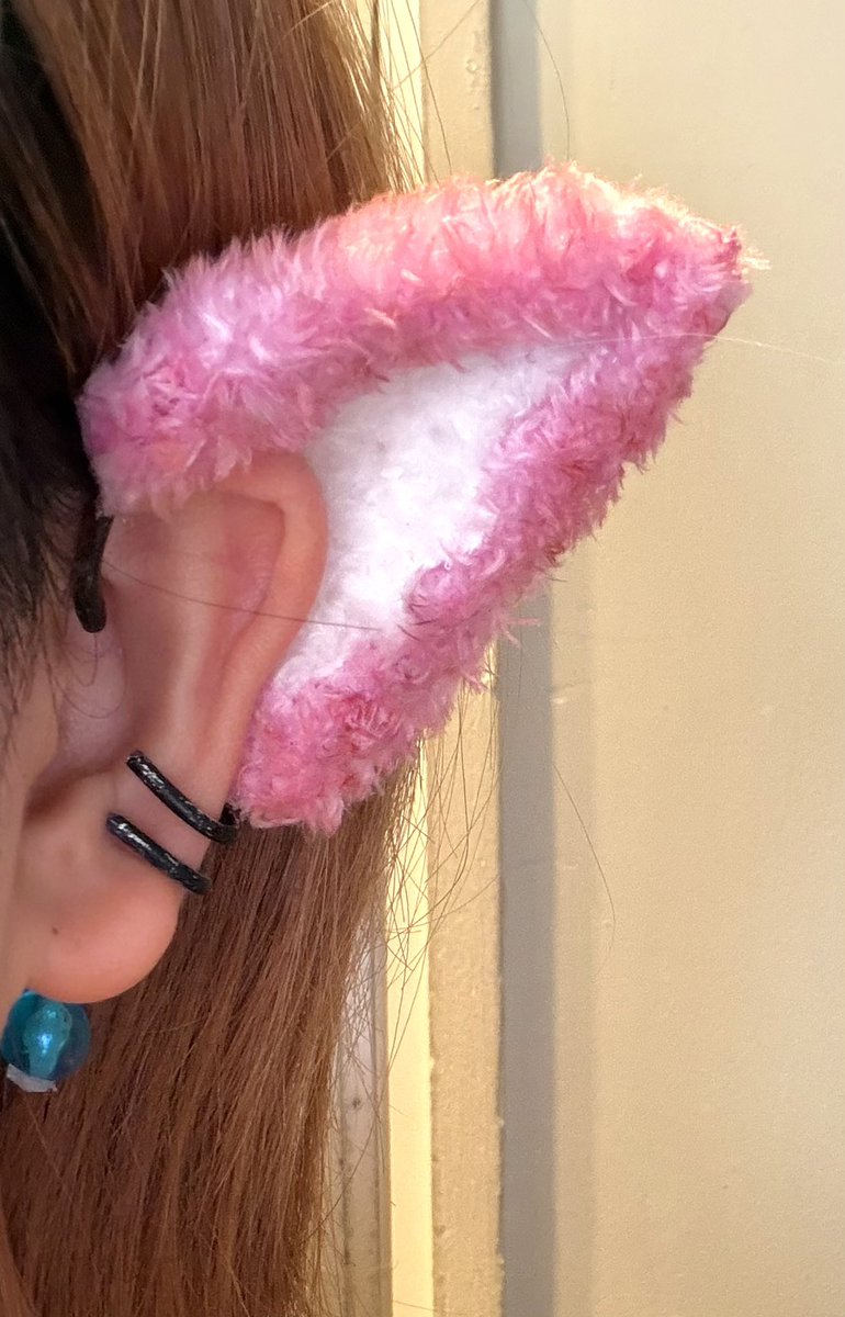 kasumib7yl's tweet photo. 設定資料集買ったことだし、耳作り直した！自分的には満足な出来… https://t.co/4qJsQ8PmRc