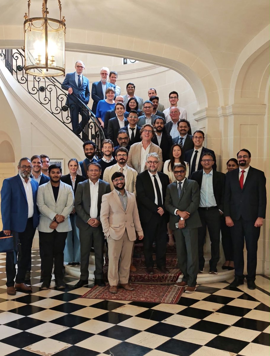 IndiaembFrance's tweet photo. L'Ambassade de l'Inde en France, en partenariat avec Geospatial World, a accueilli à Paris le deuxième Sommet d'affaires Inde-France sur l'espace et la géospatiale.

Le sommet a réuni des représentants de l'ISRO, du CNES et de l'IGN, des associations professionnelles, dont le GIFAS, le MEDEF et la New Space Alliance, ainsi que des start-ups des secteurs géospatiaux des deux pays. Au fil de quatre sessions, les participants ont abordé les perspectives des gouvernements et de l'industrie, la transformation des politiques en partenariats, les nouvelles opportunités de marché, ainsi que l'innovation technologique et produit.

#IndeFrance #Espace #GeospatialWorld #ISRO #CNES #GIFAS #MEDEF #NewSpaceAlliance

@PMOIndia @MEAIndia @isro @CNES @IndianDiplomacy @PIB_India @mygovindia