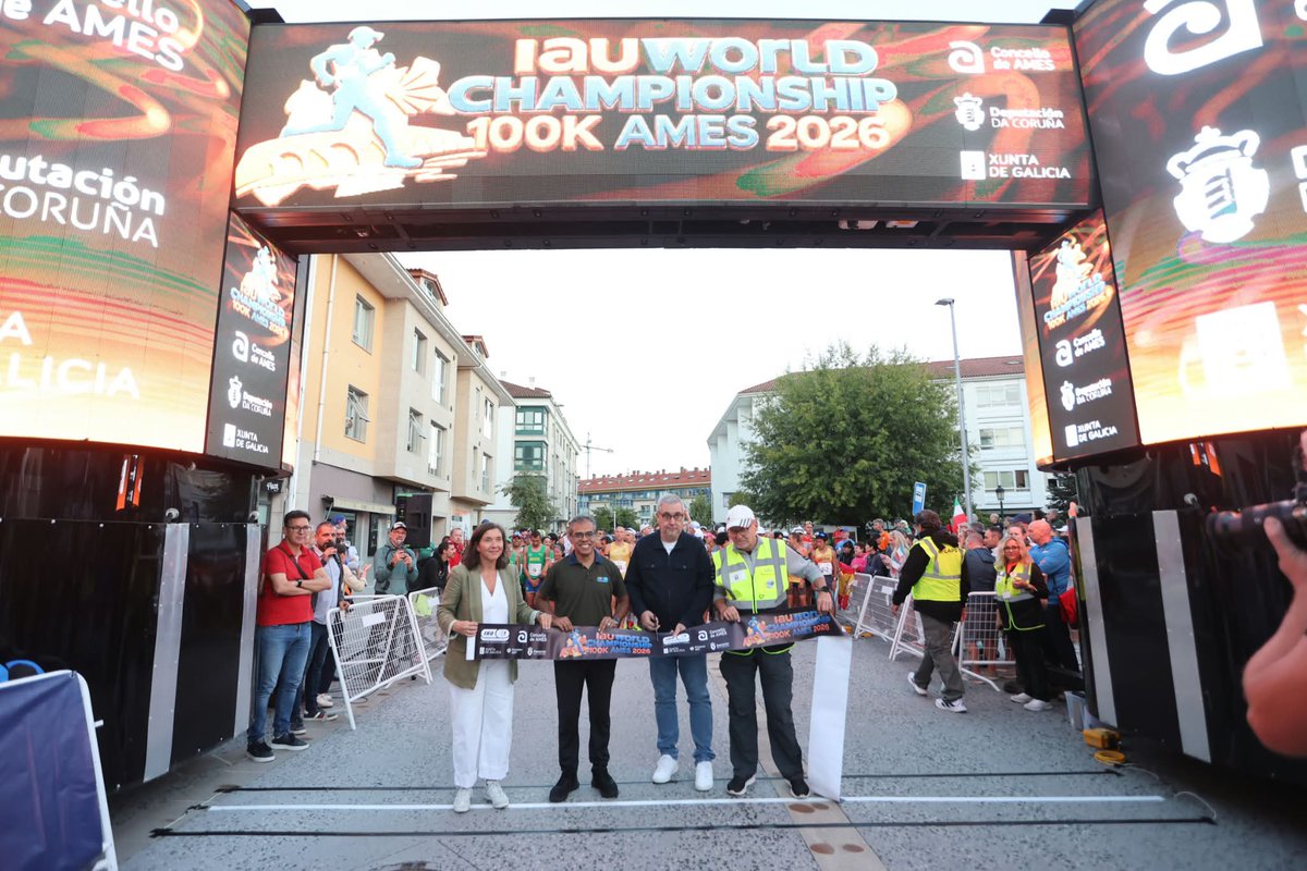 concellodeames's tweet photo. Saída da carreira do XXXIII Campionato do Mundo IAU de 100 quilómetros 🏃🏻♀️🏃 desde a rúa Alcalde Lorenzo, nas categorías absoluta e máster, esta mañá!
Moita forza a todos os participantes 🙌🏻🙌🏻
#Ames #Deporte #IAU #Atletismo #ConcelloDeAmes https://t.co/zxnFtdyR7J