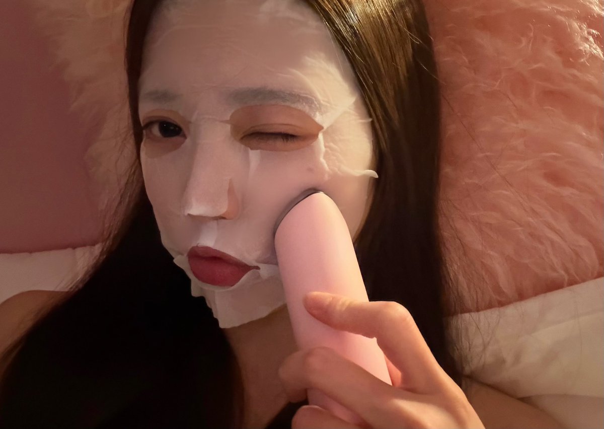 wonyoungdollz's tweet photo. Wonyoung skincare routine never misses https://t.co/BDcslZKHed