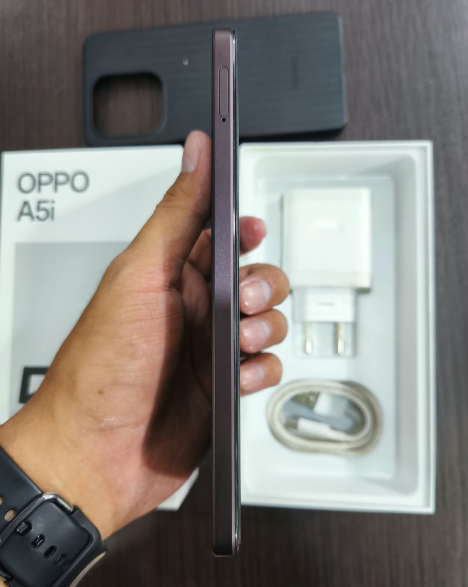 zndy44__'s tweet photo. OPPO A5i 4/128GB

• Fullset
• Fisik mulus 98%
• Semua fungsi normal
• Fingerprint on
• No minus
• Siap pakai

Bogor | COD | Bisa Tukar Tambah | Rekber Shopee 1,11% | WA: 0895364323338
#wts #zonauangㅤ #zonajajan https://t.co/vMZZ646DdB