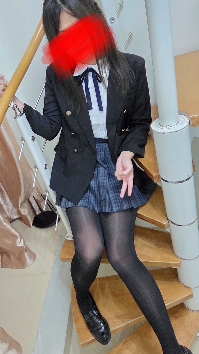 Ruii_61's tweet photo. 太热了没办法穿出门的衣服（ https://t.co/aQMlajpHSP