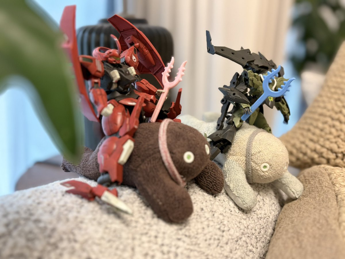 ledonis5's tweet photo. ゴブリン狩り
(おもやきさんのガンプラとうるいさんのゴブリンです) https://t.co/2AmaKkJrdz