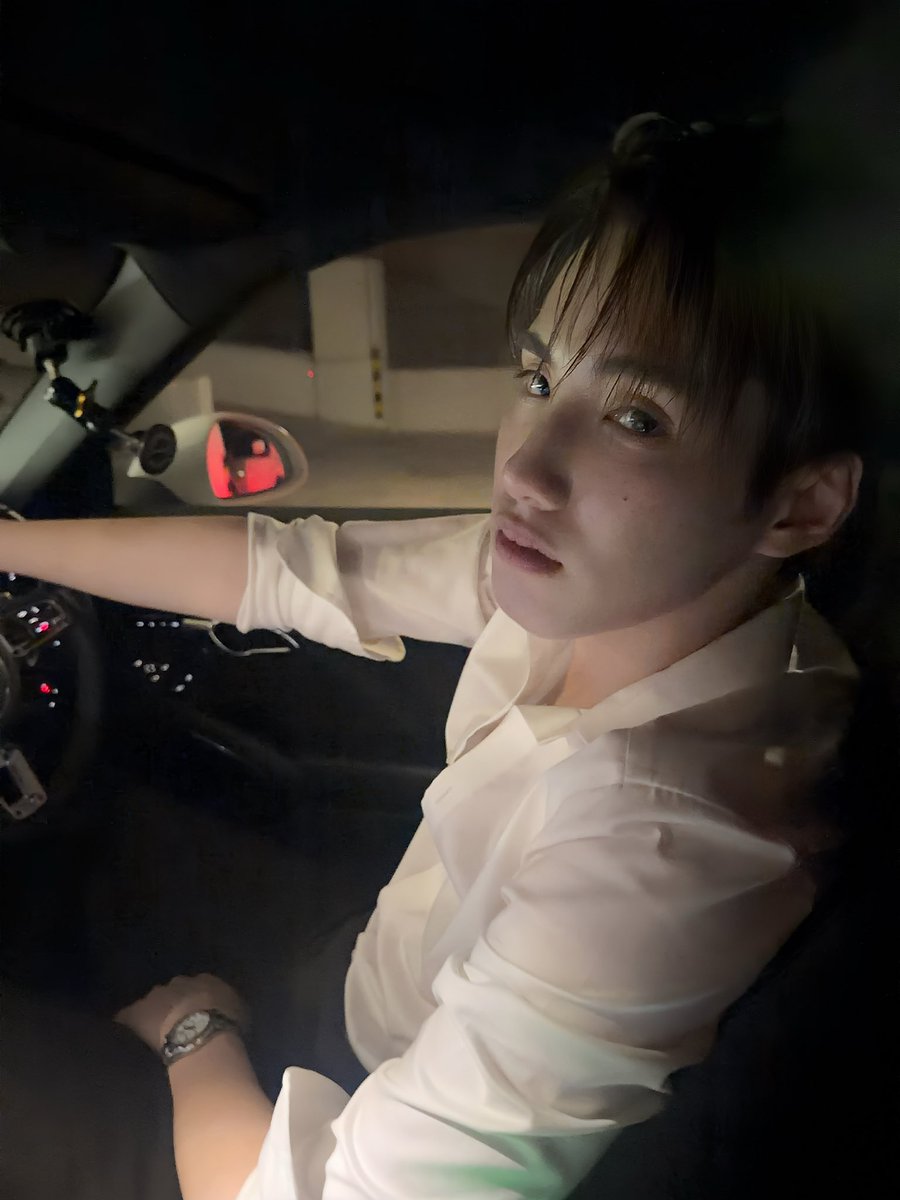 _muj0ngg's tweet photo. เป็นอะไรครับ                           หนูหวง https://t.co/sPe6DhlI4h