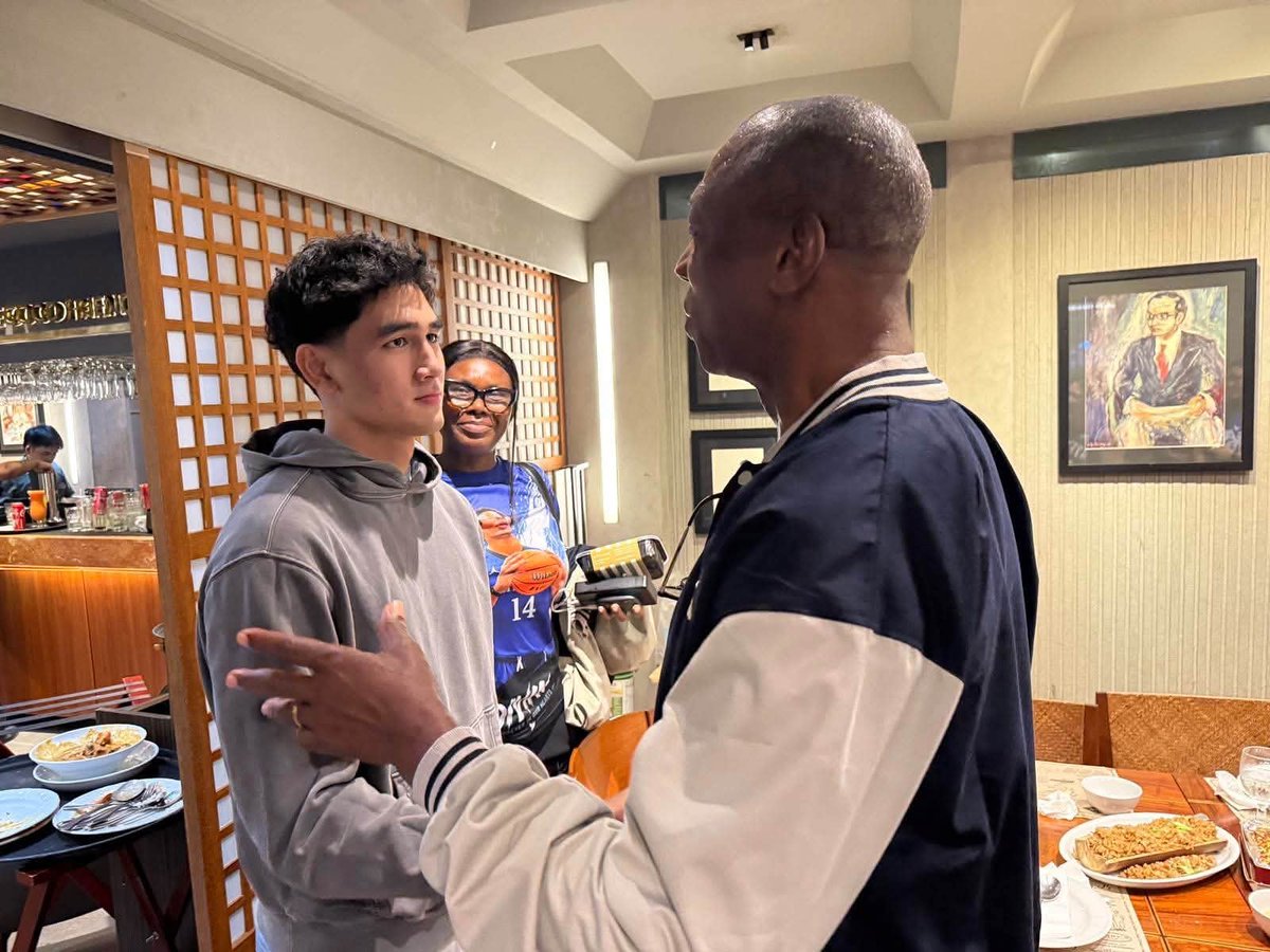 TeamAMDG's tweet photo. After the game against UP, Mr. and Mrs. Adili again spent precious time with the Ateneo Blue Eagles. They also had dinner with the parents of the Ateneo players 💙

📷 Ateneo de Manila University https://t.co/OFdjUkNGnE
