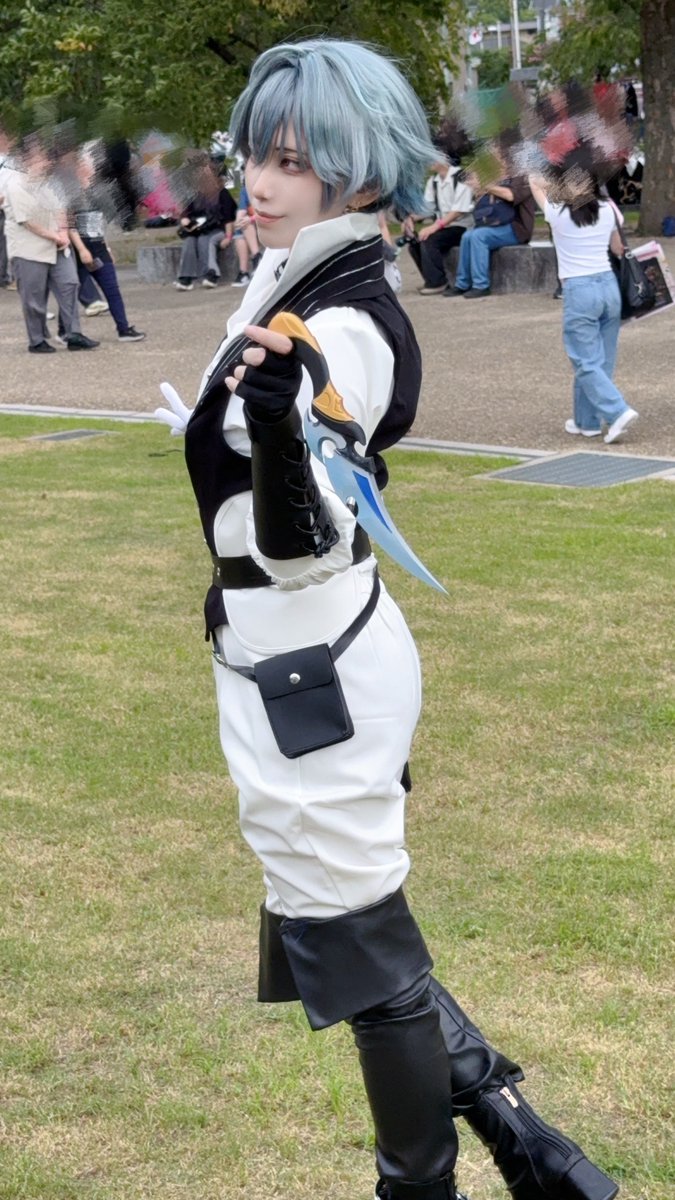kuromint_cos's tweet photo. 撤退してます〜！！
冒険者ﾛｴでいてました😄🫶
人数多かったけど撮影と交流も沢山してもろた🥳
一般の女性陣からのお声がけ多くて嬉しかったです😘
お疲れ様でした〜☺️✊🏻✊🏻✊🏻

#アコスタ京まふ https://t.co/nmeUWvljT3