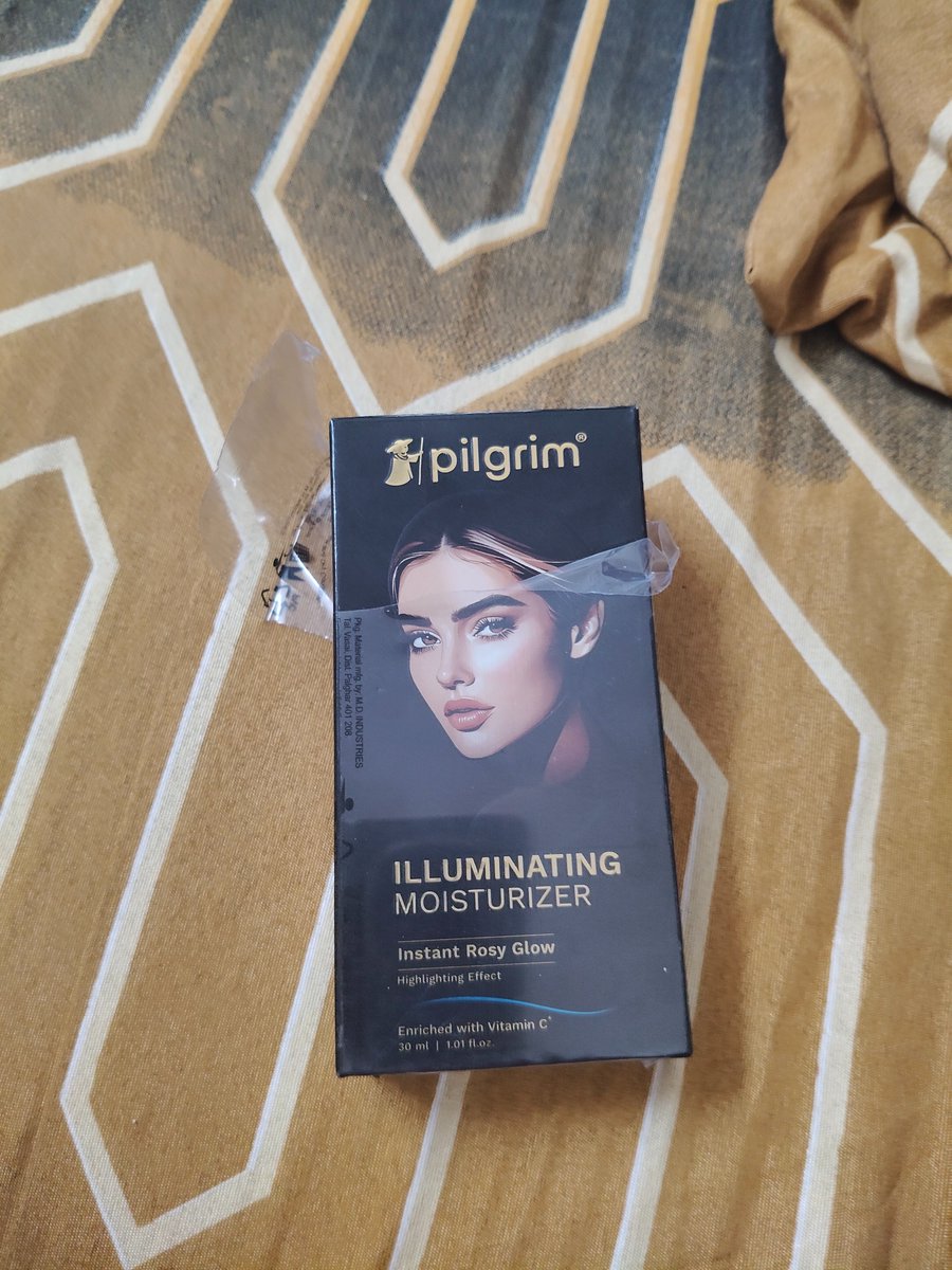 ITassi_deo2014's tweet photo. @amazon @amazonIN @AmazonHelp 

Last some times very irresponsible and very worst to worst service with the Amazon my 12 items cancel without any information and 2 products delivered but 1 product is wrong delivered and  or
coustomer service don't have any satisfied rply. https://t.co/KR6AXv2tNR