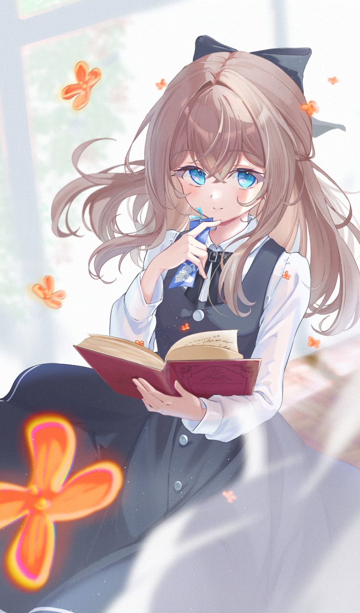 omo_omochi_0's tweet photo. 読書の秋🍂 https://t.co/0FKSJkEAuP