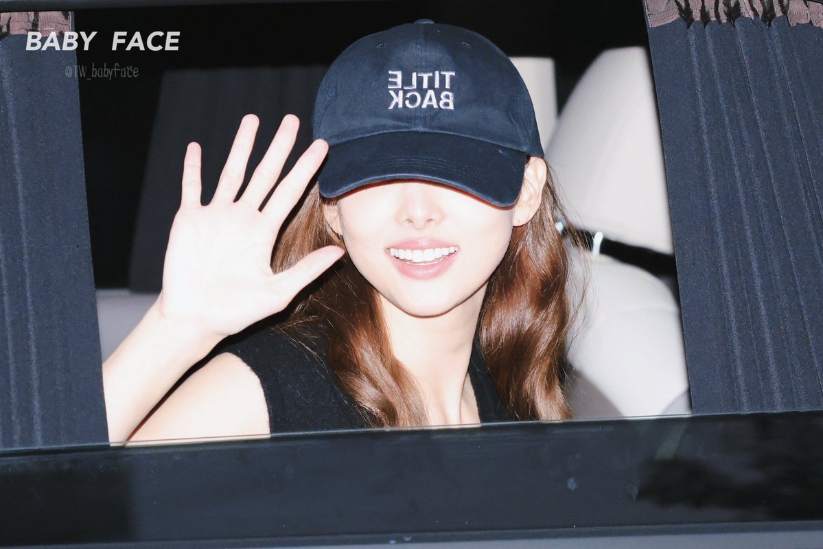 TW_babyface's tweet photo. 260920
#나연 #NAYEON
#트와이스 #TWICE https://t.co/cie4nF6VvH