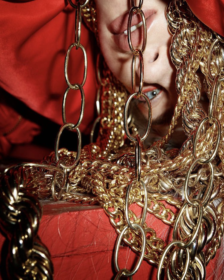 PopCrave's tweet photo. “watch” by Billie Eilish has reached 1 BILLION streams on Spotify.

It’s her 20th song to achieve this. https://t.co/vESLffdX8Y