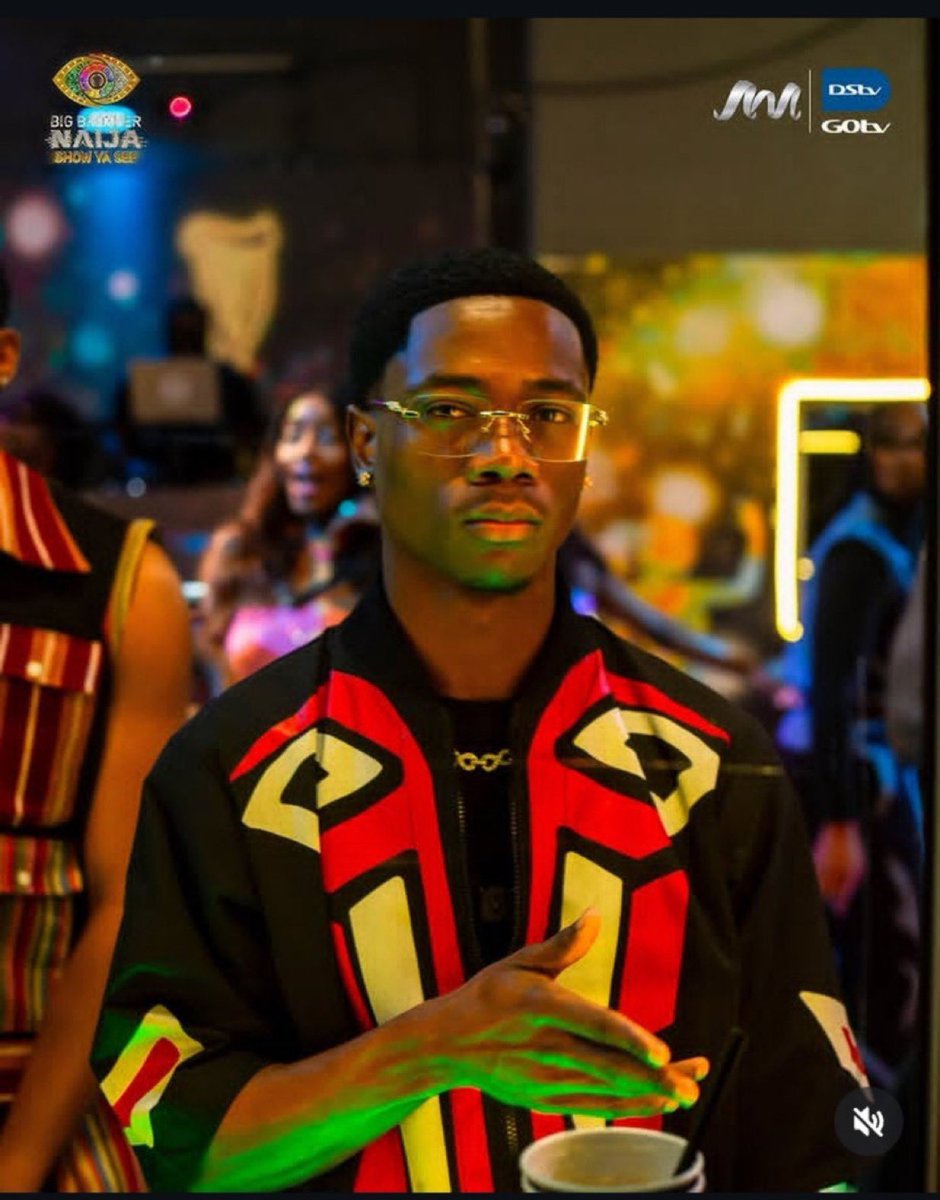 Chookitee's tweet photo. I’m Igbo and I stand with Tram!!!
This una decampaign no fit work.
Tram’s mum is an Igbo woman.
Unstan who 🤷🤷
Una dey mad 😩😩
Tram our winner 🏆 

#BBNaija https://t.co/WyC680THwN