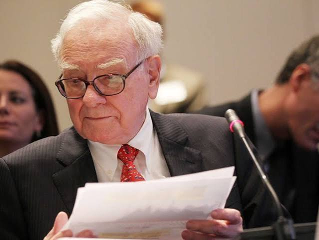 QCompounding's tweet photo. "I don’t think we’ve ever gotten an idea from a Wall Street report. But we’ve gotten a lot of ideas from annual reports.” - Warren Buffett. https://t.co/5eF6GmIgoa