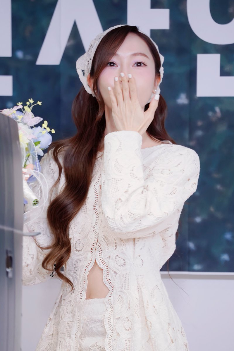 taeresnosliramu's tweet photo. jessica at today's apple music korea fansign

🖇️ https://t.co/5QPhaot0Ag

#제시카 #JessicaJung https://t.co/HTtc9bLuLs