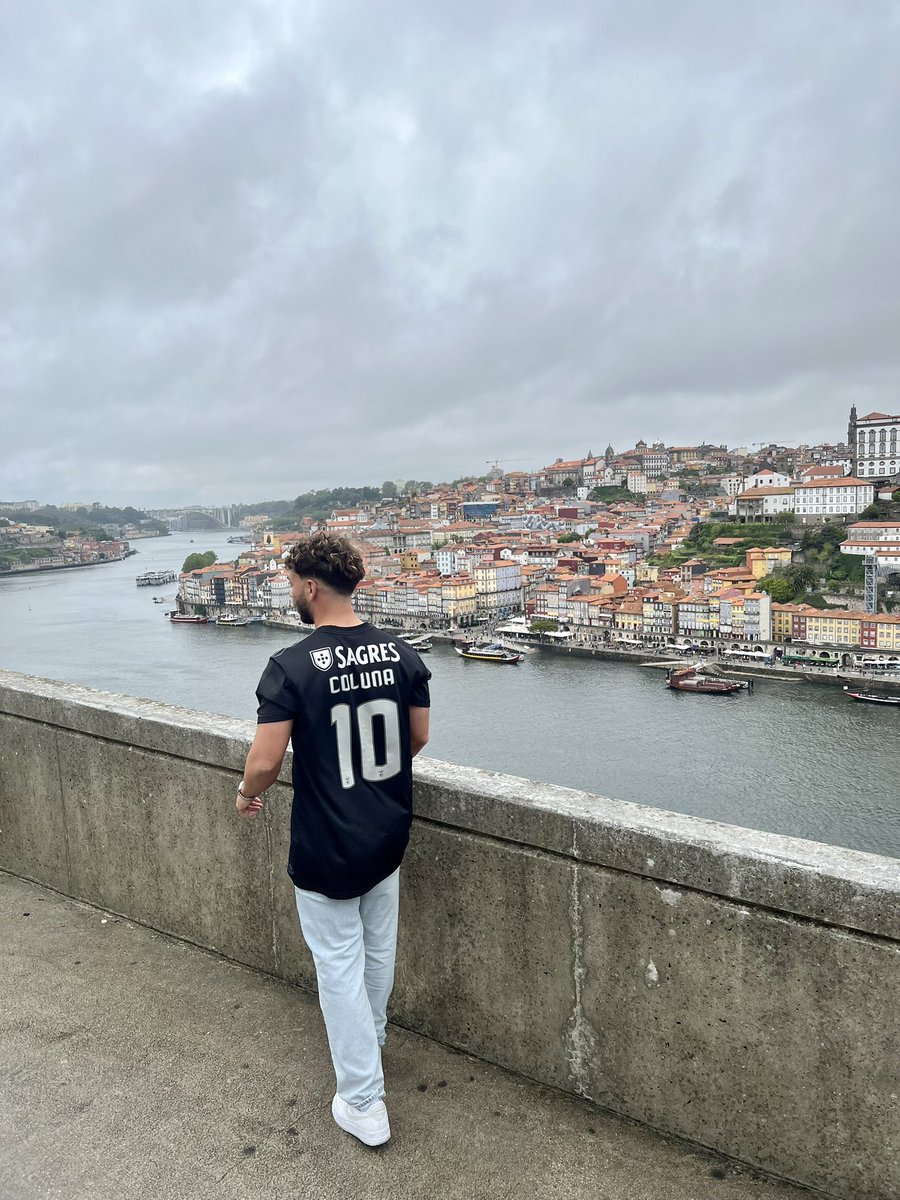 toni21slb's tweet photo. Mucho más que un partido🔴⚪️🦅 https://t.co/p7IlxXCHnR