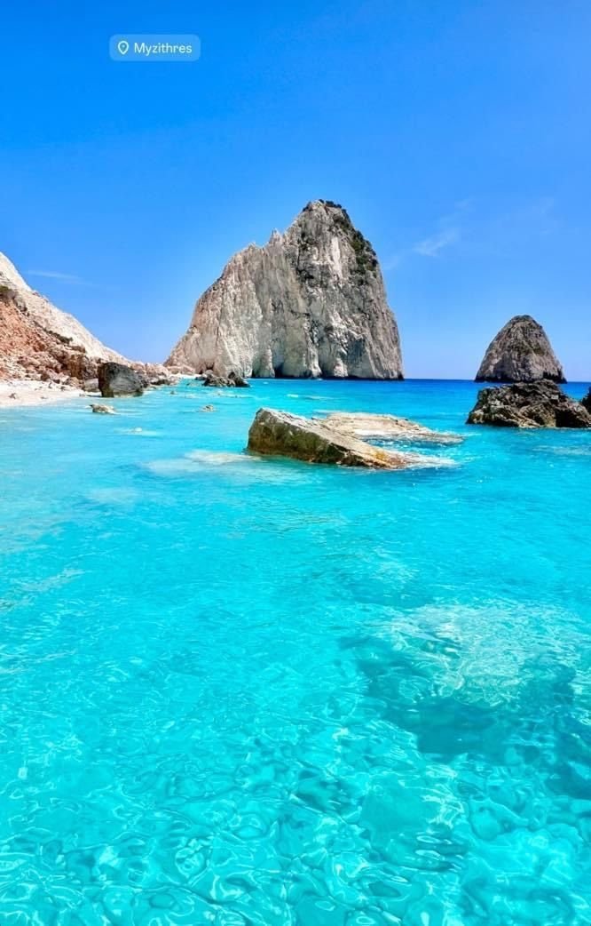 natureclassics5's tweet photo. Zayknthos Island 🇬🇷🏝️ https://t.co/vRKyIdPAOq