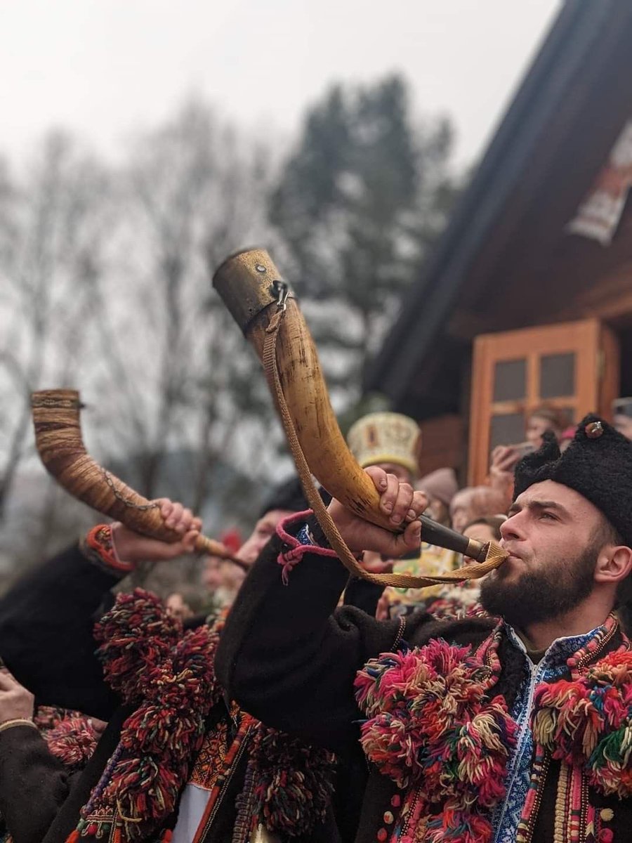 MountainLore_'s tweet photo. Sounds of the Mountains

Voices of mountain culture, carried through generations.

#Ethnomusicology #MountainCulture #CarpathianCulture #TraditionalMusic #Ethnography #CulturalHeritage https://t.co/UMwqpM6ycn