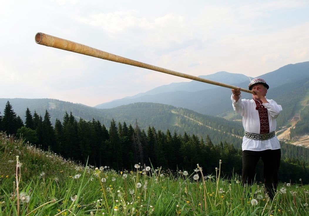 MountainLore_'s tweet photo. Sounds of the Mountains

Voices of mountain culture, carried through generations.

#Ethnomusicology #MountainCulture #CarpathianCulture #TraditionalMusic #Ethnography #CulturalHeritage https://t.co/UMwqpM6ycn