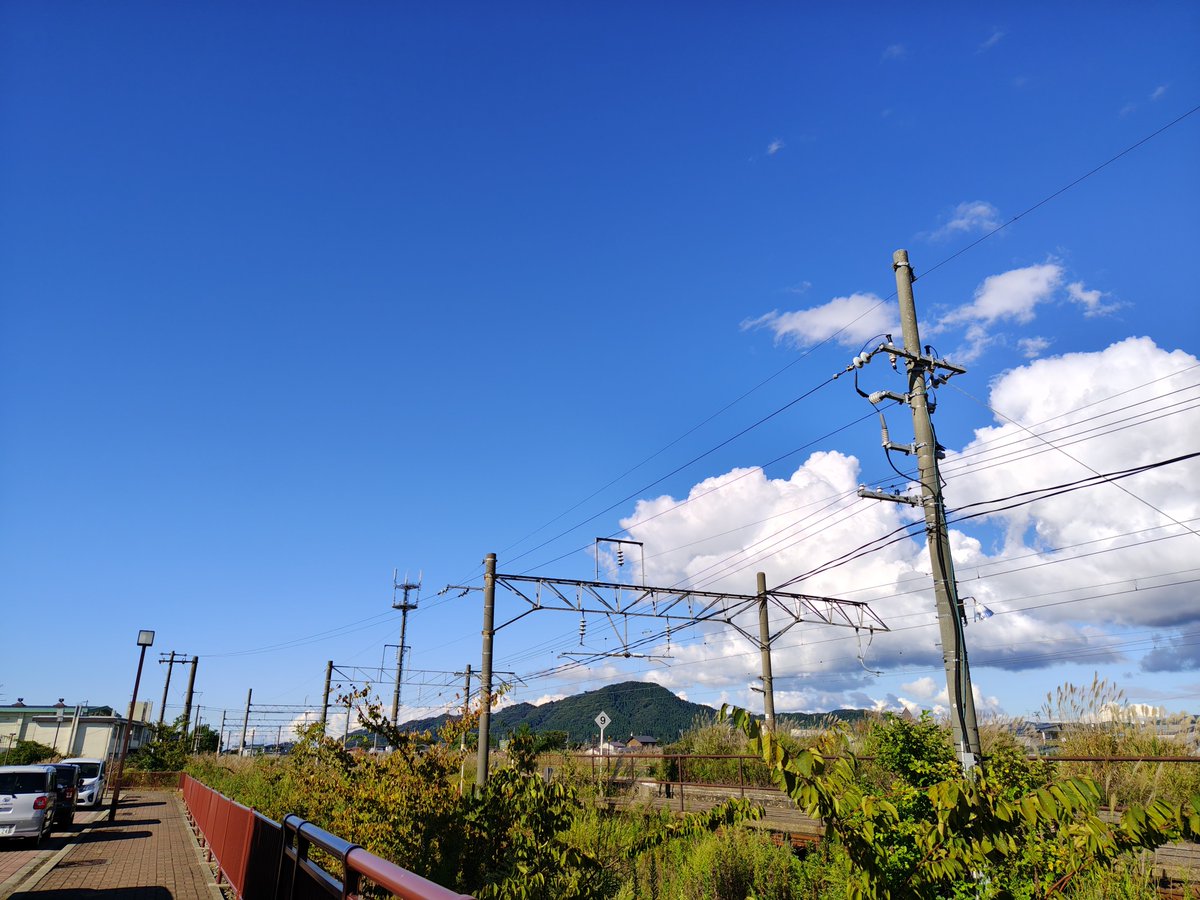 nok0309's tweet photo. 日中は快晴も快晴 https://t.co/CTR0P2bYko