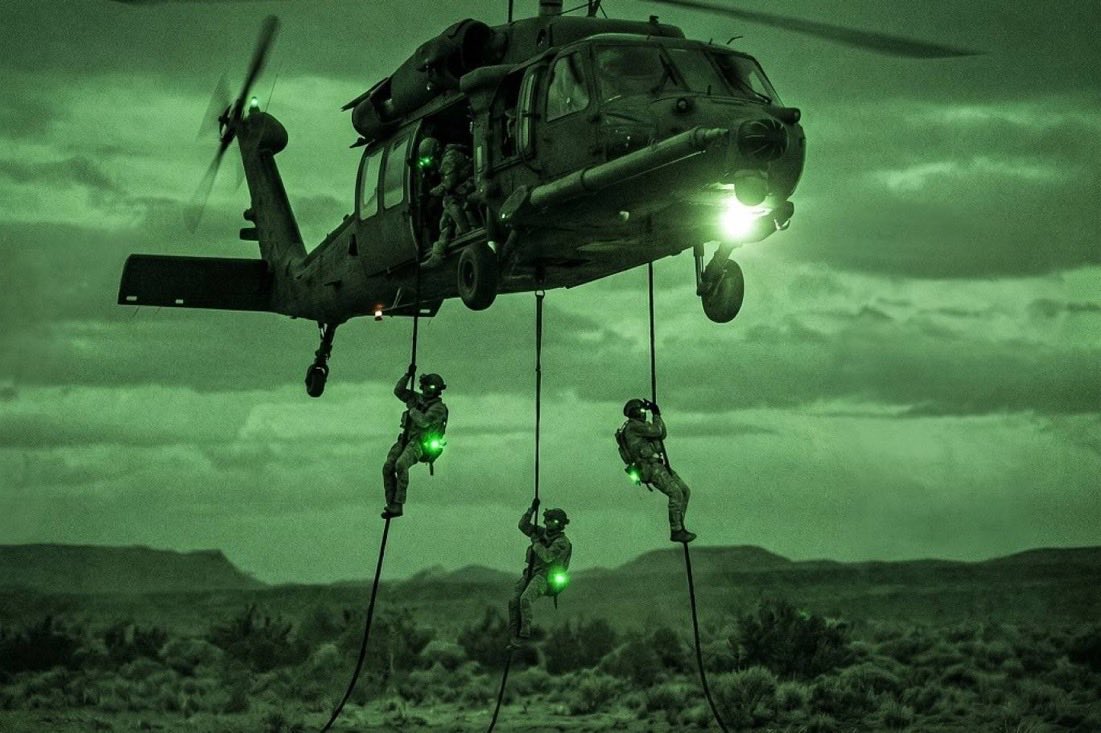 BO3LOSH81's tweet photo. يا اخي الشعب السعودي شعب كريم وراعي واجب ،، 

#محمد_علي_الحوثي ازعجنا قادمون للرياض وقادمون للرياض ،،

بس عساك تبلغنا بحسن الضيافه حاليا 😂

لابوك لابو المير��دا فوقك 😂 https://t.co/gM1Gf5LQ5m