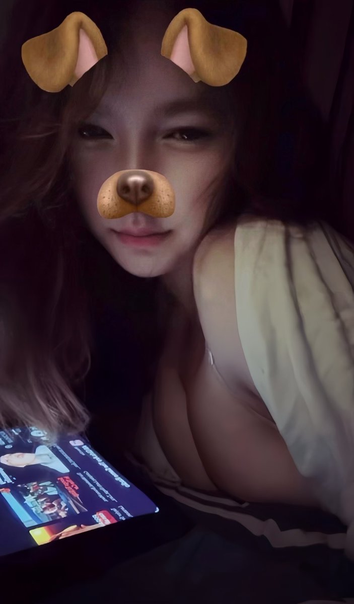 darphinx's tweet photo. #wlw #เลสเบี้ยน https://t.co/pToeyJpnR6