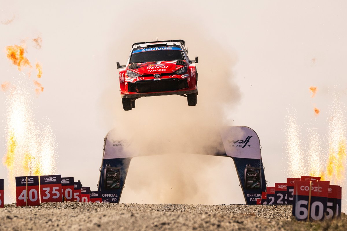 redbullmotorJP's tweet photo. 飛びすぎて翼が見える🤯✨
@TakamotoKatsuta https://t.co/lGQqtEw9Qv