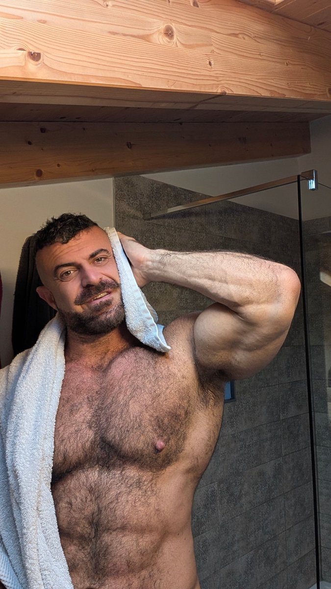 Antonythebig's tweet photo. Behave… unless you want me to make you 😈 https://t.co/870ZfX94bb