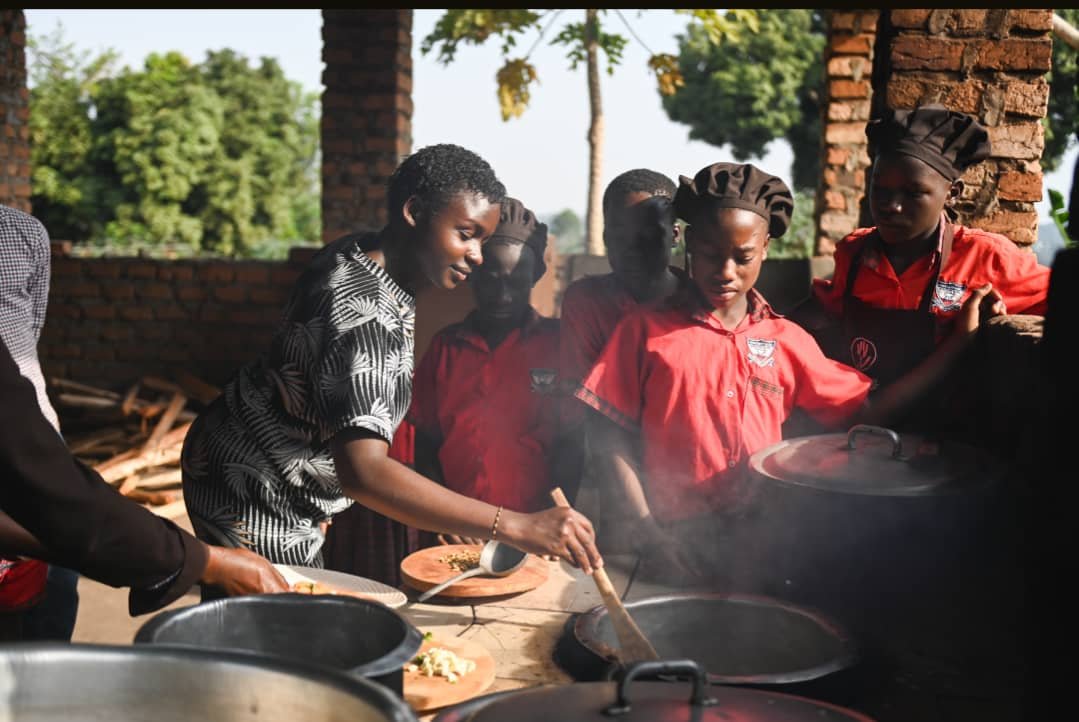 Nutrisafe_org's tweet photo. As schools resume this week, we remember last term of impact through our partnership with BODY&amp;SOIL and @MariaSchiffer3

This collaboration gives us a platform to do what we love most, nurturing nutritional health from the grassroots.
@MinofHealthUG
@NutritionistKD
@CefrohtUg https://t.co/yKugdq0Dal