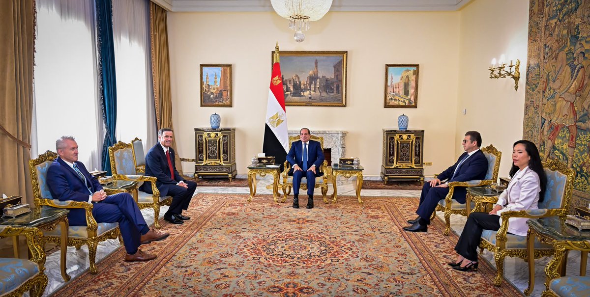 channel1eg's tweet photo. ⭕ الرئيس عبد الفتاح السيسي يستقبل مدير وكالة الاستخبارات المركزية الأمريكية جون راتكليف بحضور رئيس المخابرات العامة حسن رشاد

#القناة_الأولى https://t.co/9dZcu2iDL9