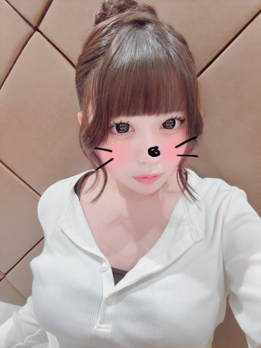 A6flat's tweet photo. お団子かわいい https://t.co/WgI0Jr43FE