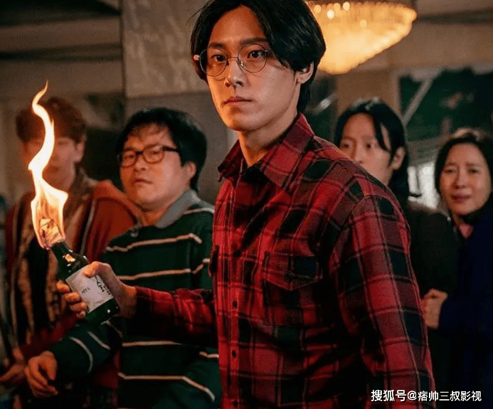 oli88viath8omas's tweet photo. OMG, this twist in today’s Netflix thriller The Hidden Code left me holding my breath! You have to watch it right now , https://t.co/SvCt1a2OWp