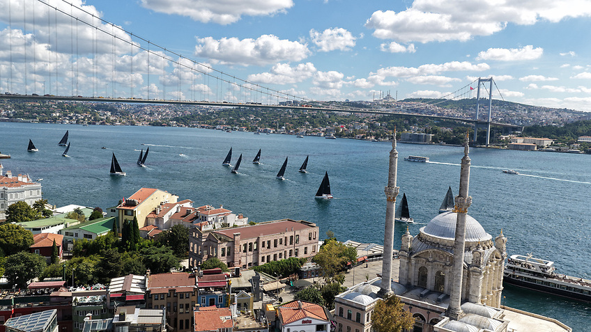 AfloatMagazine's tweet photo. Orient Express VI Wins 25th Bosphorus Cup in Istanbul https://t.co/IJYLXfHD9F #OrientExpressVI #BosphorusCup #Istanbul #Sailing #Yachting https://t.co/7y8TB4591q