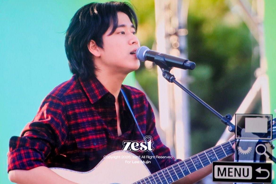 lemon_muments's tweet photo. 260920
2026 ATA FESTIVAL 

#이무진 #LEEMUJIN https://t.co/nNBHWgHFjJ