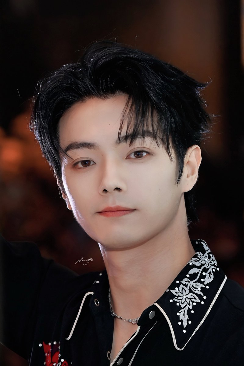 real_pntt's tweet photo. ใต้เท้าเสิ่นหล่อเกินต้านมากกก ข้าน้อยไม่ไหว 🙇🏻‍♀️

#สวีข่าย #XuKai #许凯 
#XuKaiShenRunYanRui
#iQIYIStarship爱奇艺星舰计划 
#iQIYIStarshipSpringoftheBlade https://t.co/gtY3iHX06p