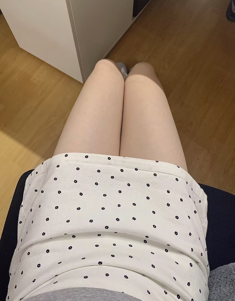 sriv0786's tweet photo. 📍沙坪坝区｜傍晚饥饿感突袭，各类小吃看得心痒痒，一边想吃一边焦虑体重，求简单有效的控馋小妙招
#重庆个人 #反差日常 #精神小妹 https://t.co/vQ8oDHKUWM