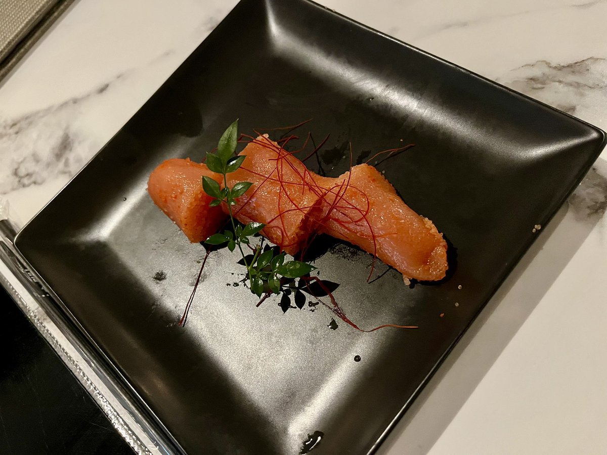 384_0804's tweet photo. 夜ご飯はもつ鍋を頂き(味噌味派！)明太子に息子が食い付き(明日駅で買って帰る)素敵な有田焼の茶器を買って2日目は終了です😌 https://t.co/blyMDxUdpD
