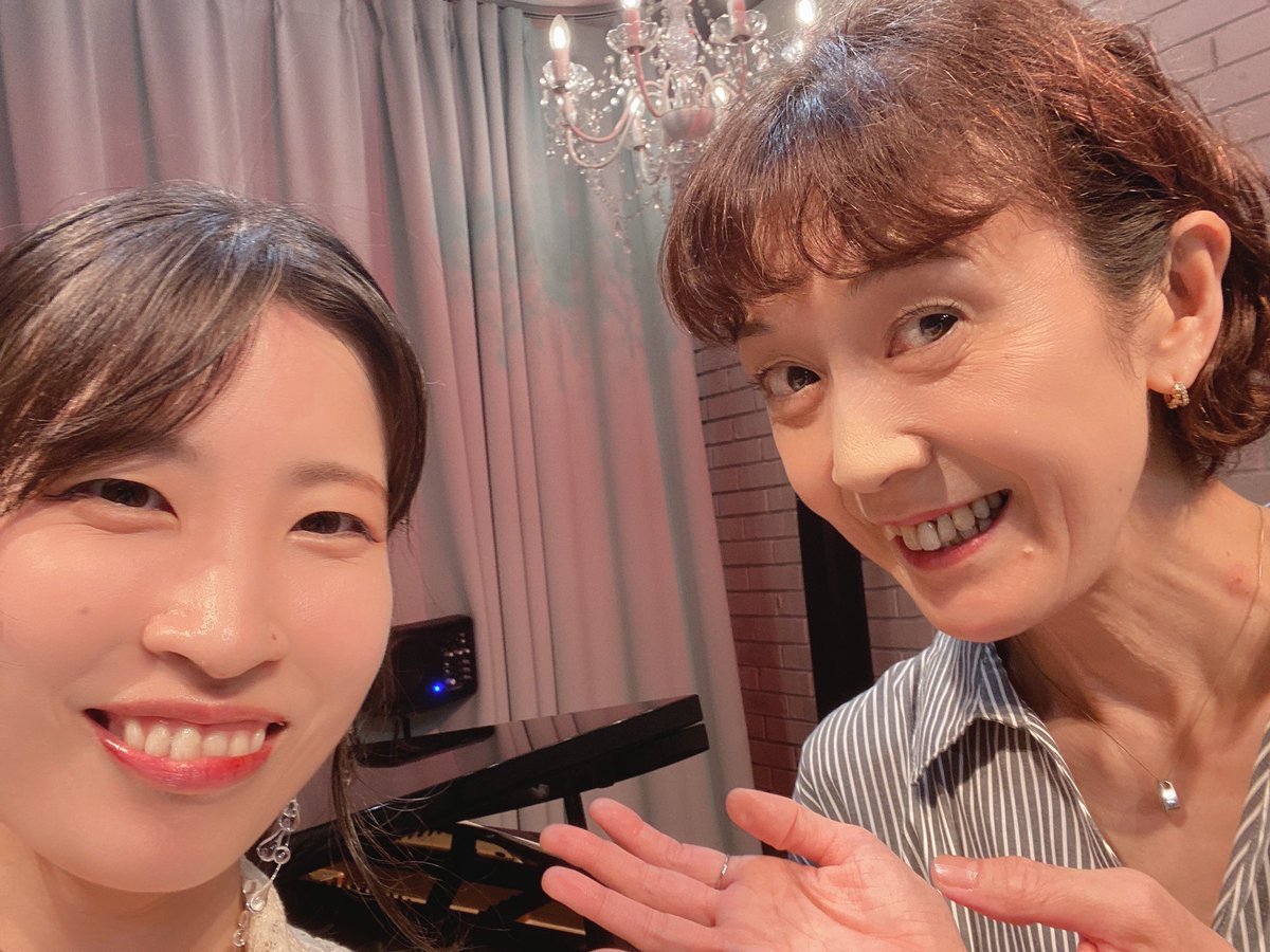 J01xer's tweet photo. 9/13 // 🌻Wen Shu Solo Live
One More Summer // @十話音 toi-own

とっても幸せな時間でした💟
文ちゃんの歌は丁寧で繊細で、人間的にも魅力溢れる人柄で、大好きです🥰
アニエスさんのピアノは、キラキラしてて幻想的で、キュートなお人柄でとても素敵だった🪄 https://t.co/PiSuHNxDeI