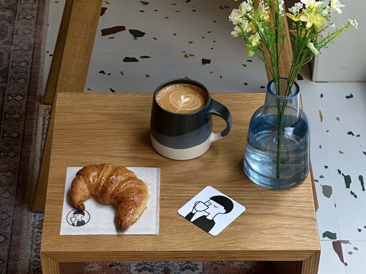 sss_ota_'s tweet photo. 雰囲気抜群カフェ”Lio coffee shop” https://t.co/IZDPNt6PLu