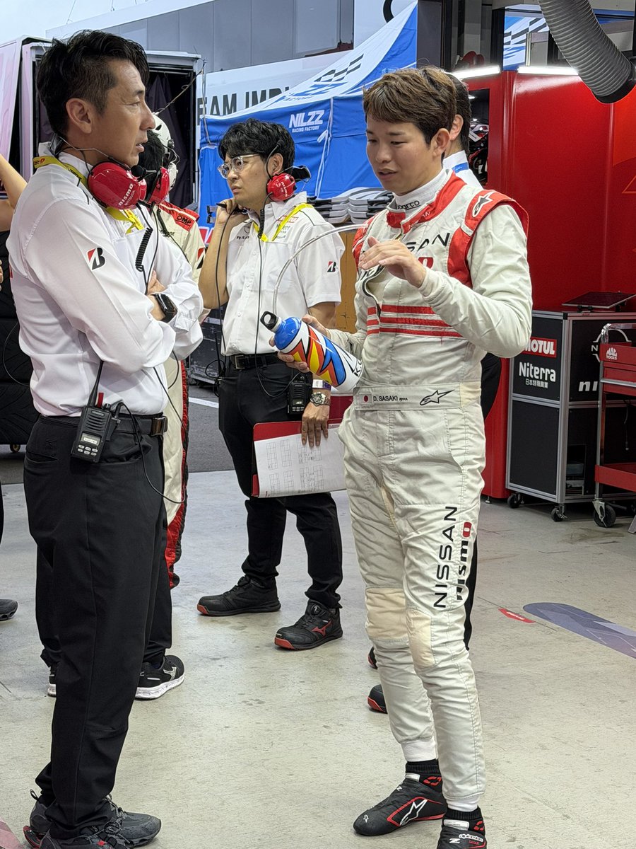 TsugioMatsuda's tweet photo. スーパー GT 菅生 決勝、12位から8位へ。
苦しい展開でしたが、二人のドライバーの粘り強い走りで、なんとかポイントを持ち帰ってくれました。
代役の大樹選手も、久々のレースで良い走りをしてくれました。
ありがとう。

今回、苦戦した事を見直して次のオートポリスに向けて頑張ります。

たくさんのご声援、ありがとうございました。