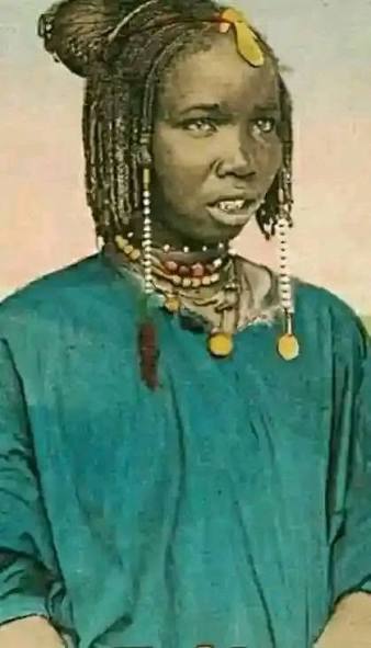 blackJournals01's tweet photo. A 22-year-old woman was burned at the stake in the Kingdom of Kongo in 1706, holding her newborn son.
Her crime was preaching that Jesus and the saints had been African.

Kimpa Vita. Also called Dona Beatriz. Kongo had been Catholic for two centuries by then. It was also being torn apart by civil war and by the slave trade eating its population.

She emerged as a prophet with a message that was both religious and political: that the kingdom should reunite, that the wars should end, and that the holy figures the missionaries preached about had been Black and had walked in Kongo.

Thousands followed her. She led people back to the abandoned capital and began rebuilding it.

Capuchin missionaries and a rival king declared her a heretic. She was tried and burned alive, with her infant, on 2 July 1706.

Her movement outlived her for years. And her theology — that the sacred could look like the people who worshipped it — turns up again and again across the diaspora for the next three centuries.

Twenty-two years old. Burned for saying God looked like her.